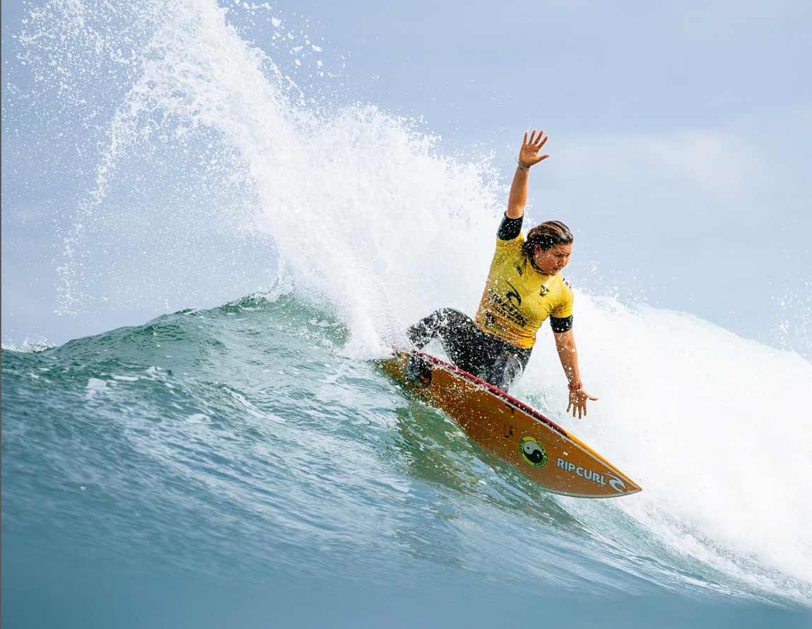 Brisa Hennessy no podrá estar en Mundial de Surf en el Salvador