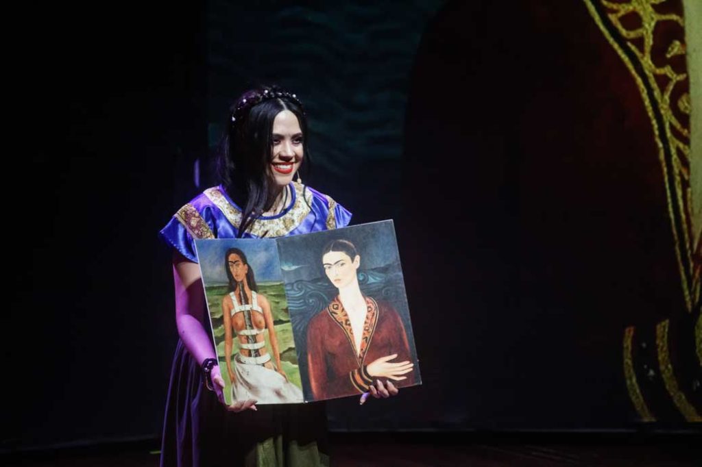 Frida Pintando la Esperanza