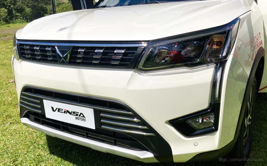 XUV300