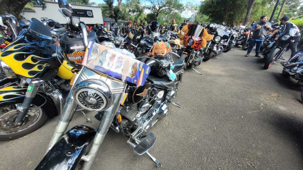 Ruta 27 y 150 motociclistas