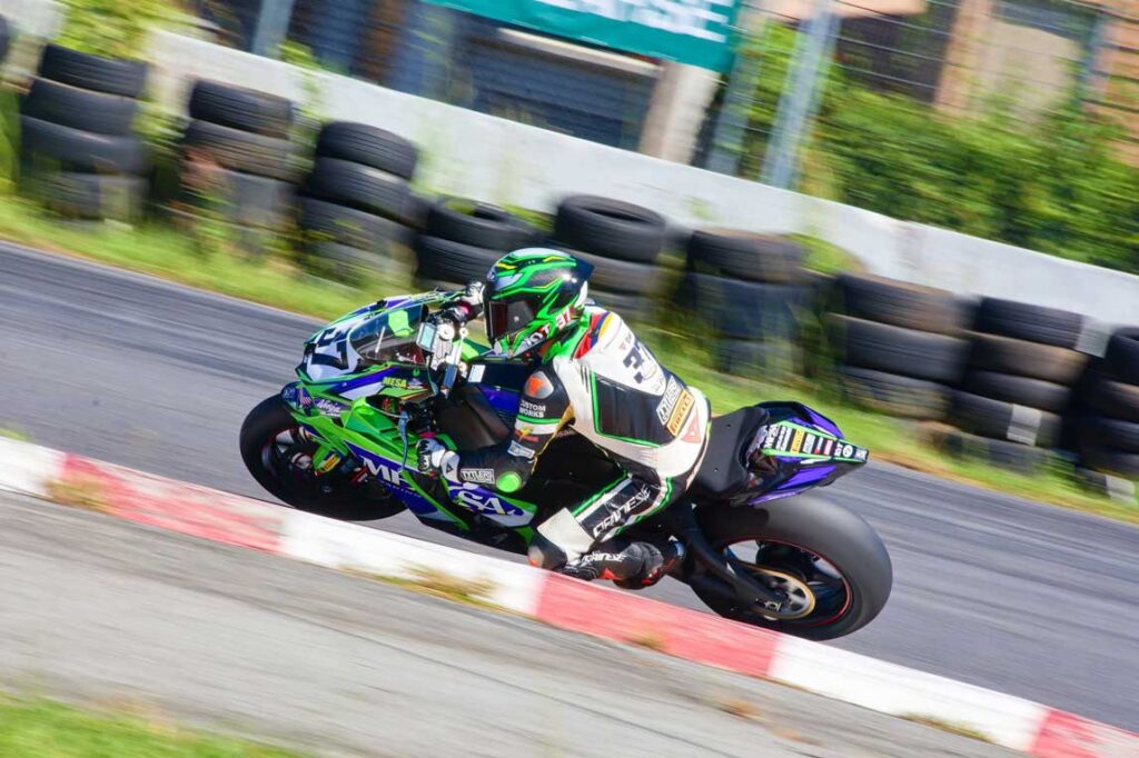 Automovilismo y SuperBikes