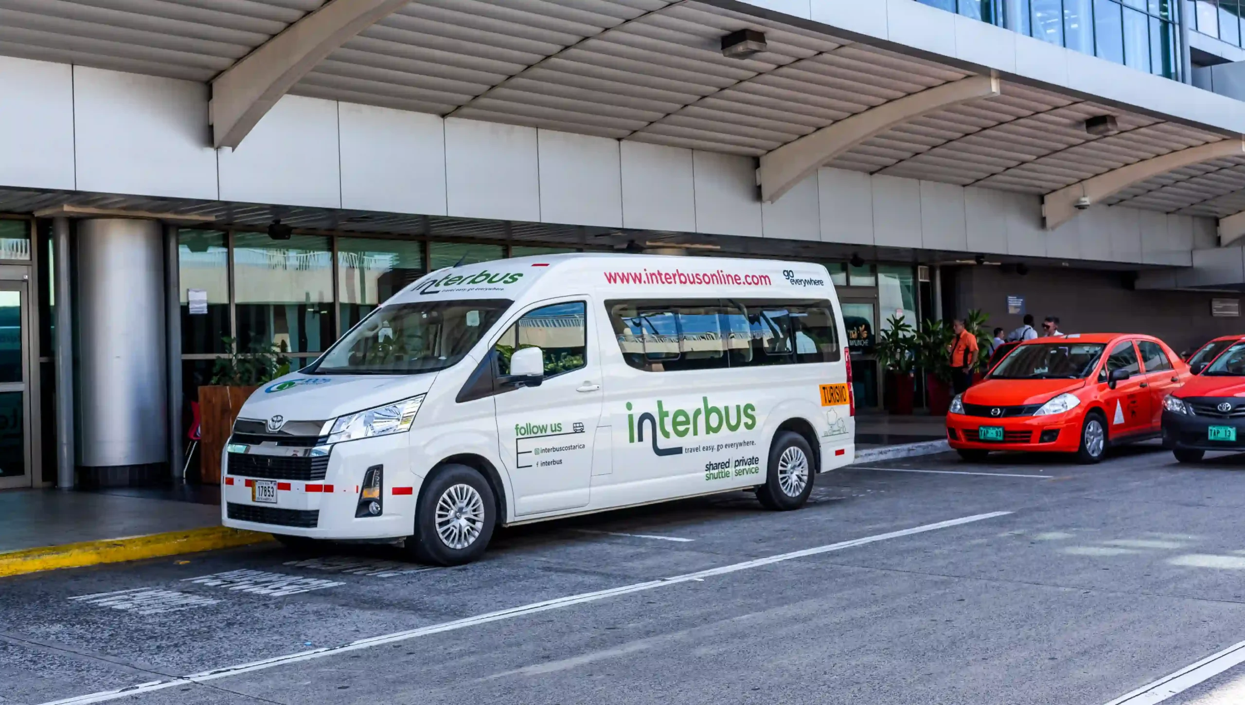 Interbus celebra 30 años impulsando el transporte turístico